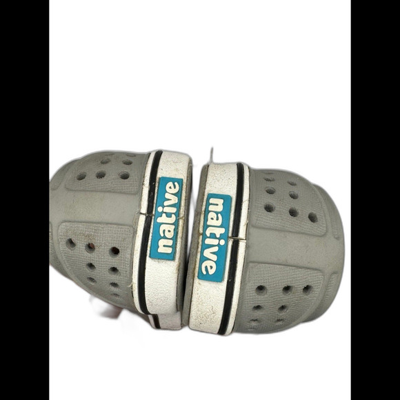 Native shoes for girls or boys in grey size5 - Picture 4 of 4